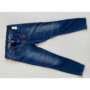 GAP Women's 32R True Skinny Jeans- New w/ tags